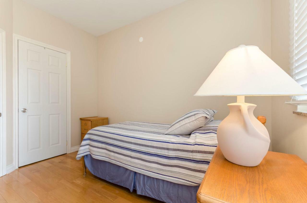 Apartment Canada Dream Vacation Srima Exterior photo